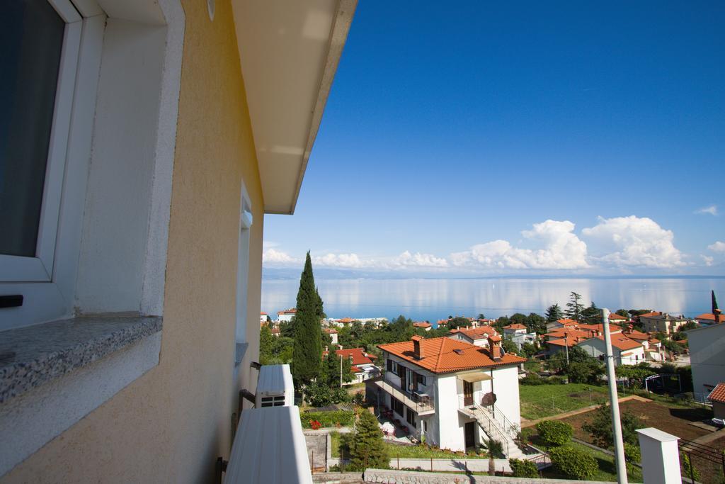 Villa Kubo Lovran Exteriör bild